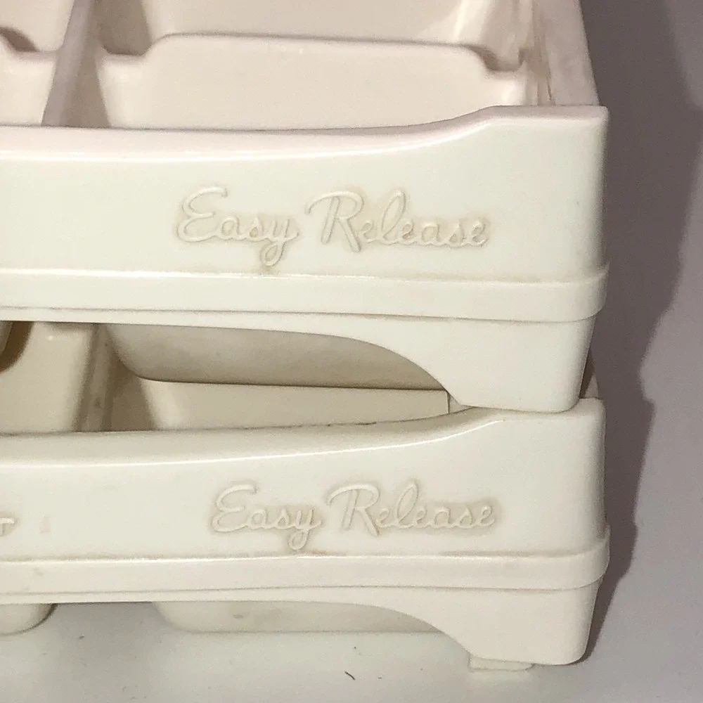 2 Hotpoint Easy Release Ice Cube Trays Pair Set Mid-century Vintage